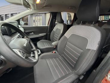 SPOTICAR Dacia Jogger 1.6 Hybrid 140ch Extreme 7 Places Occasion - Familiale Hybride Marron - Libourne - 1203841814_5