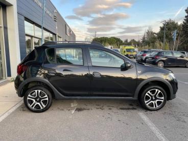SPOTICAR Dacia Sandero 0.9 Tce 90ch Stepway Euro6c Occasion - Citadine Essence Noir Nacré - Marseille - 1203479624_4