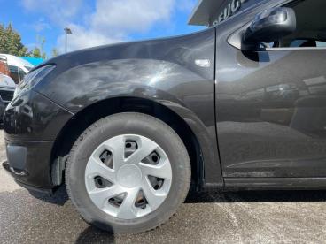 SPOTICAR Dacia Sandero 1.2 16v 75ch Ambiance Euro6 Occasion - Citadine Essence Noir Nacré - Marseille - 1203693598_5