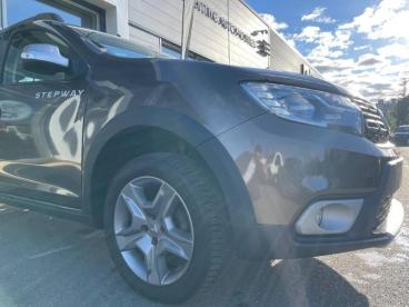 SPOTICAR Dacia Sandero 0.9 Tce 90ch Stepway Easy-r Occasion - Citadine Essence Brun Vison - Marseille - 1203773895_5