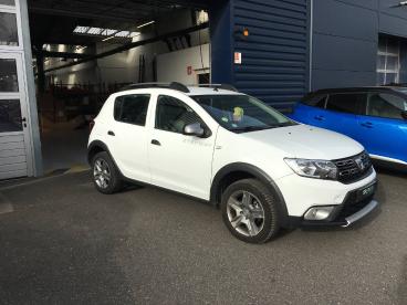SPOTICAR Dacia Sandero Blue Dci 95 Stepway Occasion - Citadine Diesel Blanc - Montargis - 1203901045_3