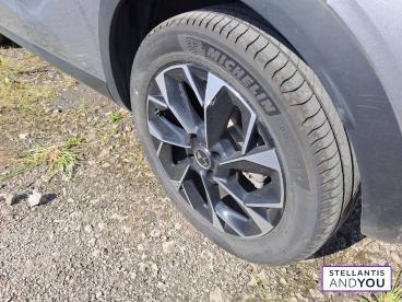 DS CERTIFIED Ds Ds 3 Crossback E-tense Louvre occasion certifiée - Citadine Electrique Gris - Tours - 3704935_5