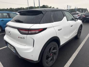 SPOTICAR Ds Ds 3 Crossback Bluehdi 100 Bvm6 Performance Line+ Occasion - Citadine Diesel Blanc - Reze - 303709981_2