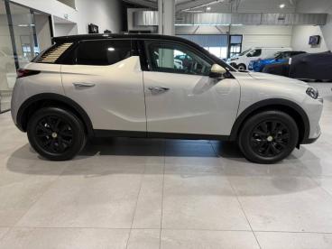 DS CERTIFIED Ds Ds 3 1.2 Hybride 145ch Performance Line occasion certifiée - Citadine Hybride Cristal Pearl (m) - Toit Noir - Clermont Ferrand - 3963043_4