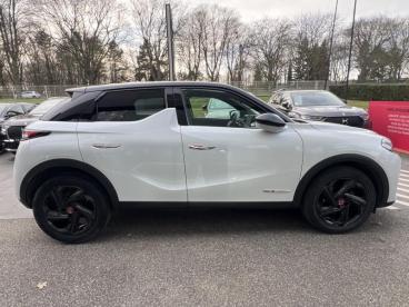 DS CERTIFIED Ds Ds 3 Crossback Puretech 130ch Performance Line Automatique 7cv occasion certifiée - Citadine Essence Blanc Perle Nacré - Toit Noir Perla N. - Vert Saint Denis - 3431857_3