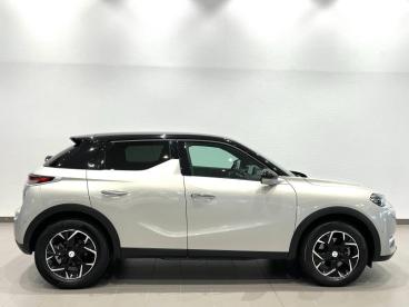 DS CERTIFIED Ds Ds 3 Crossback E-tense So Chic 4cv occasion certifiée - Citadine Electrique Cristal Pearl (m) - Toit Noir Perla Nera - Colmar - 3451245_4