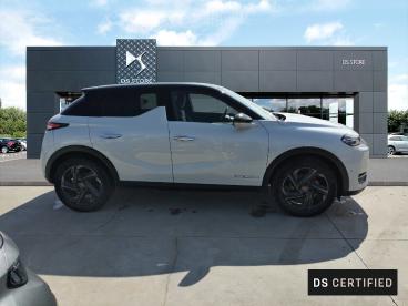 DS CERTIFIED Ds Ds 3 Crossback E-tense Performance Line + 4cv occasion certifiée - Citadine Electrique Blanc Perle Nacré - Toit Noir Perla N. - Metz - 3623174_4