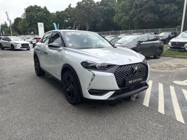 DS CERTIFIED Ds Ds 3 Crossback Puretech 130ch Performance Line + Automatique 7cv occasion certifiée - Citadine Essence Blanc Perle Nacré - Toit Noir Perla N. - Vert Saint Denis - 3637980_3