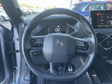 SPOTICAR Ds Ds 3 Crossback Bluehdi 110 Manuel Performance Line Occasion - Citadine Diesel Gris Clair - Cremieu - 1203719453_5