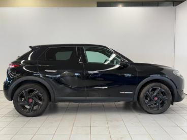 DS CERTIFIED Ds Ds 3 Crossback E-tense Performance Line + 4cv occasion certifiée - Citadine Electrique Noir Perla Nera (n) - Illzach - 3763756_4