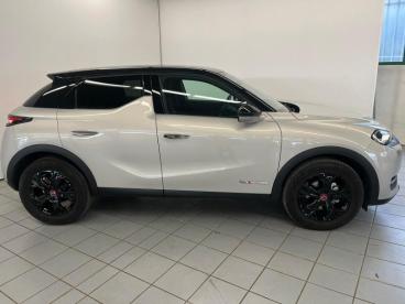DS CERTIFIED Ds Ds 3 Crossback Puretech 100ch Performance Line occasion certifiée - Citadine Essence Cristal Pearl (m) - Toit Noir Perla Nera - Illzach - 3948905_2