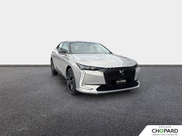 DS CERTIFIED Ds Ds 4 Hybride Rechargeable 225 Eat8 Ligne Or occasion certifiée - Berline Hybride Rechargeable Cristal Pearl (métallisée) - Dole - 3669457_3