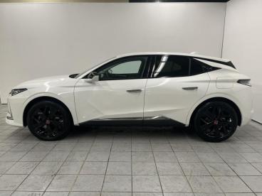 SPOTICAR Ds Ds 4 E-tense 225ch Performance Line + Occasion - Berline Hybride Rechargeable Blanc Nacré (nacrée) - Illzach - 303763758_3