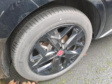 DS CERTIFIED Ds Ds 4 Hybride E-tense 225 Eat8 Performance Line occasion certifiée - Berline Hybride Rechargeable Noir - Tours - 3868135_4