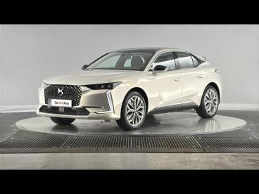 DS CERTIFIED Ds Ds 4 E-tense 225ch Cross Trocadero occasion certifiée - Berline Hybride Rechargeable Blanc - Clermont Ferrand - 3959513_1