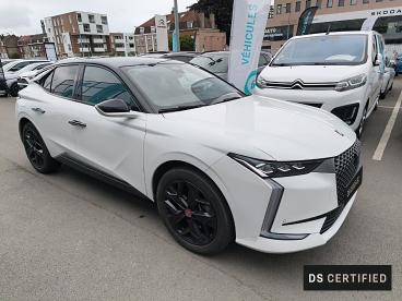 SPOTICAR Ds Ds 4 Hybride E-tense 225 Eat8 Performance Line+ Occasion - Berline Hybride Rechargeable Blanc - Lomme - 304012350_4