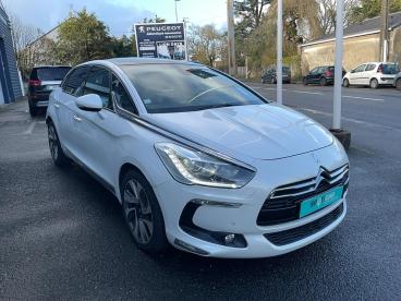 SPOTICAR Ds Ds 5 Bluehdi 180 S&s Sport Chic Eat6 Occasion - Berline Diesel Blanc - St Sebastien Sur Loire - 1203904932_3