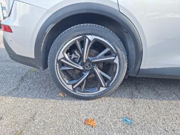 DS CERTIFIED Ds Ds 7 Crossback Crossback Hybride E-tense 300 Eat8 4x4 Louvre occasion certifiée - Suv Hybride Rechargeable Eph Chrystal Pearl Metall - Marignane - 3774302_4