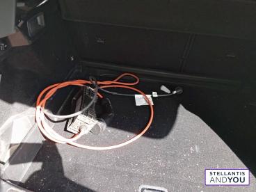DS CERTIFIED Ds Ds 7 Crossback Hybride Rechargeable E-tense 300 Eat8 4x4 Rivoli occasion certifiée - Suv Hybride Rechargeable Gris - Marignane - 4117323_4