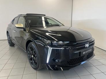 DS CERTIFIED Ds Ds N°4 Dsn4 Hybride 145ch Performance Line Bvrd6 occasion certifiée - Berline Hybride Noir Perla Nera (m) - Illzach - 3984701_3