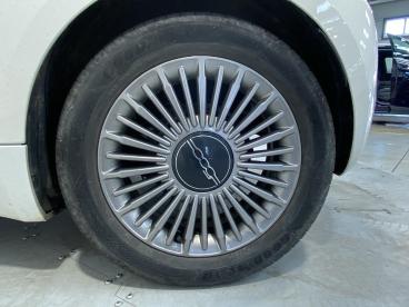 SPOTICAR Fiat 500 3+1 E 118 Ch Icone Occasion - Citadine Electrique White - Lyon - 1204008088_5
