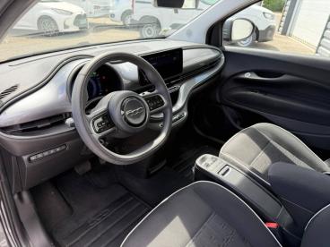 SPOTICAR Fiat 500 E 118ch Pack Confort & Tech My23 Occasion - Citadine Electrique Mineral Grey Métal - Cessy - 1204131357_2