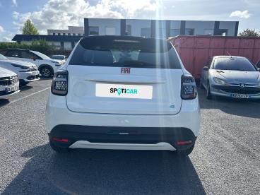 SPOTICAR Fiat 600 E 156ch 54kwh Red Occasion - Suv-4x4 Electrique Ice White - Compiegne - 1204200441_5