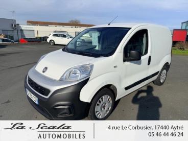 SPOTICAR Fiat Fiorino 1.4 I.e. 77ch Pack Pro Nav Occasion - Utilitaire Essence Blanc - Aytre - 1203742586_1