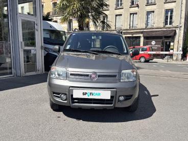 SPOTICAR Fiat Panda 4x4 My 1.2 8v 69 Ch Climbing Occasion - Citadine Essence Gris - Boulogne Billancourt - 1203992904_2