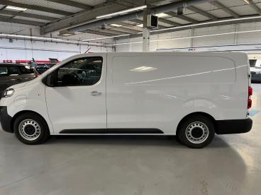 SPOTICAR Fiat Scudo E-scudo Fourgon 136 75 Kwh Long Pro Lounge Occasion - Utilitaire Electrique Blanc - Roncq - 1203706580_2