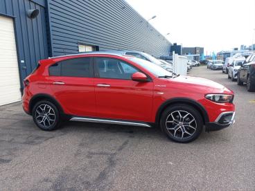 SPOTICAR Fiat Tipo Cross 5 Portes 1.5 Firefly Turbo 130 Ch S&s Dct7 H Occasion - Berline Essence Rouge - Venissieux - 1203764007_3