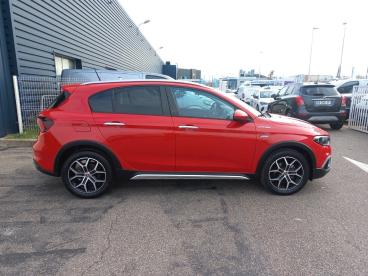 SPOTICAR Fiat Tipo Cross 5 Portes 1.5 Firefly Turbo 130 Ch S&s Dct7 H Occasion - Berline Essence Rouge - Venissieux - 1203764007_4