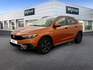 SPOTICAR Fiat Tipo Cross 5 Portes 1.0 Firefly Turbo 100 Ch S&s Pack Occasion - Berline Essence Orange - Nanterre - 1203798311_1