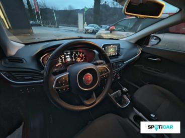 SPOTICAR Fiat Tipo 5 Portes 1.4 T-jet 120 Ch Start/stop Lounge Occasion - Berline Essence Rouge - Digne Les Bains - 1203824552_2