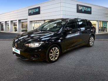 SPOTICAR Fiat Tipo 1.4 95ch Easy 5p Occasion - Berline Essence Noir Cinema Métallisé - Dizy - 1203872557_1