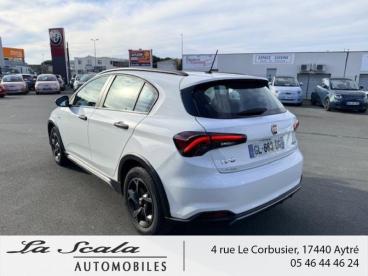 SPOTICAR Fiat Tipo Cross 1.5 Firefly Turbo 130ch S/s (red) Hybrid Dct7 My22 Occasion - Berline Hybride Blanc - Aytre - 1203841531_3