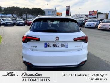 SPOTICAR Fiat Tipo Cross 1.5 Firefly Turbo 130ch S/s (red) Hybrid Dct7 My22 Occasion - Berline Hybride Blanc - Aytre - 1203841531_4