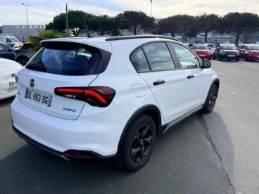 SPOTICAR Fiat Tipo Cross 1.5 Firefly Turbo 130ch S/s (red) Hybrid Dct7 My22 Occasion - Berline Hybride Blanc - Aytre - 1203841531_5