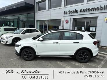 SPOTICAR Fiat Tipo Cross 1.5 Firefly Turbo 130ch S/s Pack Hybrid Dct7 My22 Occasion - Berline Hybride Blanc - Niort - 1203937095_2