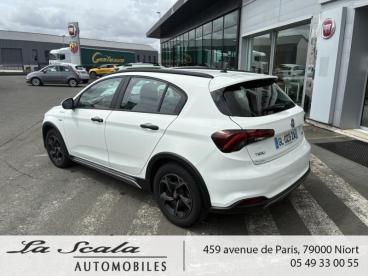 SPOTICAR Fiat Tipo Cross 1.5 Firefly Turbo 130ch S/s Pack Hybrid Dct7 My22 Occasion - Berline Hybride Blanc - Niort - 1203937095_3