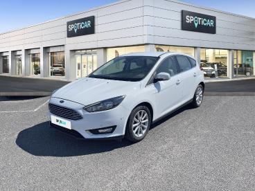 SPOTICAR Ford Focus 1.0 Ecoboost 125ch Stop&start Titanium Occasion - Berline Essence Blanc Glacier - Saint Doulchard - 1203609506_1