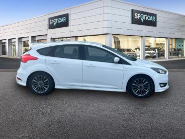 SPOTICAR Ford Focus 1.0 Ecoboost 125 S&s St Line Occasion - Berline Essence Blanc - St Gregoire - 1203921976_2