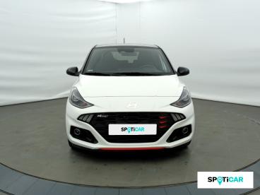 SPOTICAR Hyundai I10 1.0 T-gdi 90ch N Line Occasion - Citadine Essence Atlas White/toit/rétros Black - La Ravoire - 1203810021_2