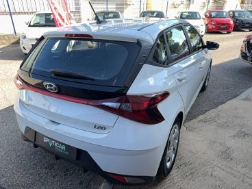 SPOTICAR Hyundai I20 1.2 84 Initia Occasion - Citadine Essence Blanc - Manosque - 1203627667_5