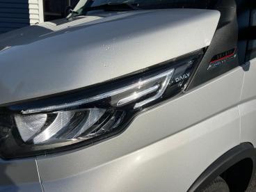 SPOTICAR Iveco Daily Cc 35 S 14 Emp 4100 Quad-leaf Hi-matic Occasion - Utilitaire Diesel Blanc - Laon - 1203273020_2