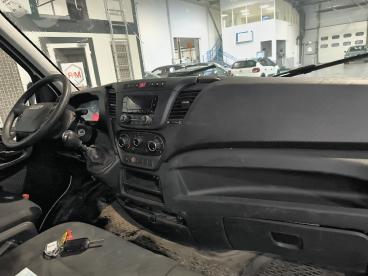 SPOTICAR Iveco Daily Chassis Cab 35 C 12 Emp 3450 Quad-leaf Hi Matic Occasion - Utilitaire Diesel Blanc - Bondy - 1203892114_2