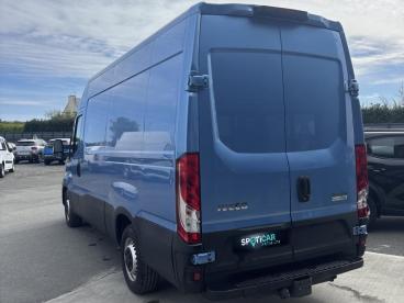 SPOTICAR Iveco Daily 18v12 Hi-matic Occasion - Utilitaire Diesel Bleu - Pont L'abbe - 1203971222_5