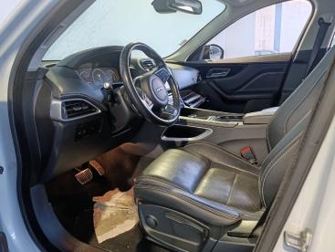 SPOTICAR Jaguar F-pace R-sport 2l D 180ch Bva8 4x4 Occasion - Suv-4x4 Diesel Blanc - Treillieres - 1203858784_5