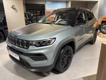 SPOTICAR Jeep Compass 1.3 Turbo T4 240ch Phev 4xe Upland At6 Eawd Occasion - Suv-4x4 Hybride Rechargeable Graphite Gray Métallisé+toit Noir - Levallois Perret - 1203781174_1