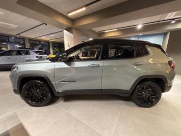 SPOTICAR Jeep Compass 1.3 Turbo T4 240ch Phev 4xe Upland At6 Eawd Occasion - Suv-4x4 Hybride Rechargeable Graphite Gray Métallisé+toit Noir - Levallois Perret - 1203781174_4